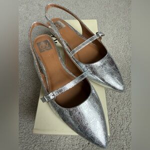 DV by Dolce Vita Women's Metallic Silver Flats